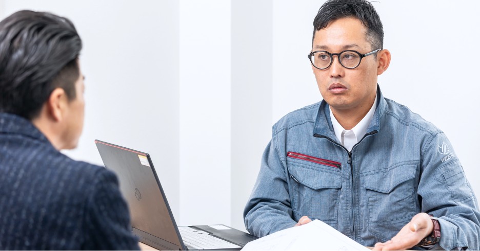 最適な処理先をご紹介する様子。